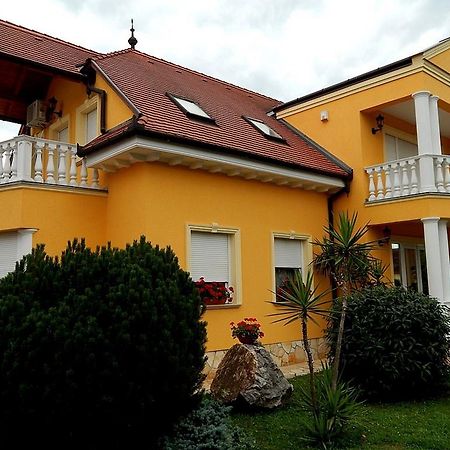 Georgina Apartman Harkány Exterior foto